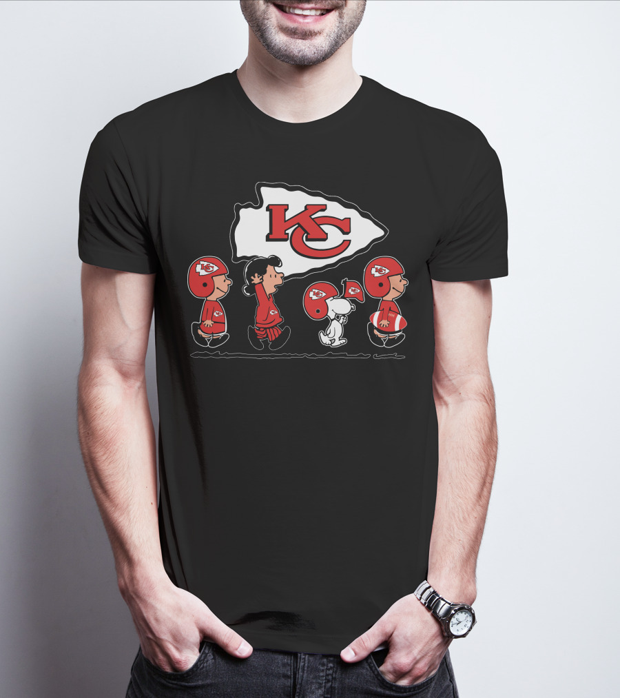 Snoopy Peanuts Kansas City Chiefs NFL Team Spirit T-Shirt