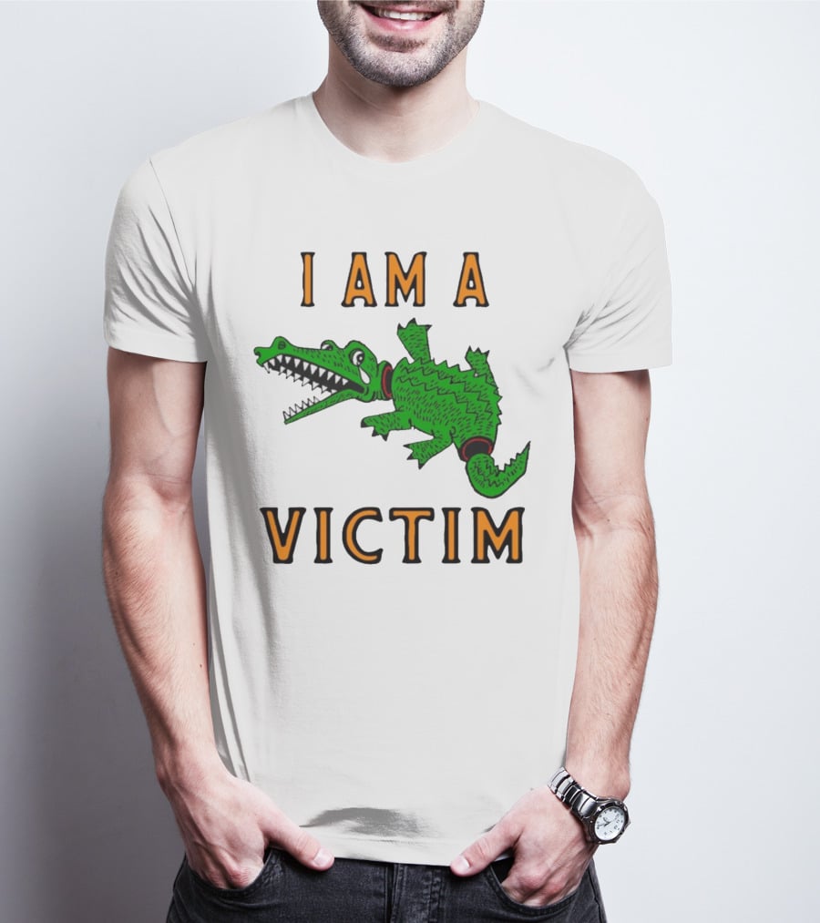 I Am A Victim Green Crocodile Cartoon T-Shirt