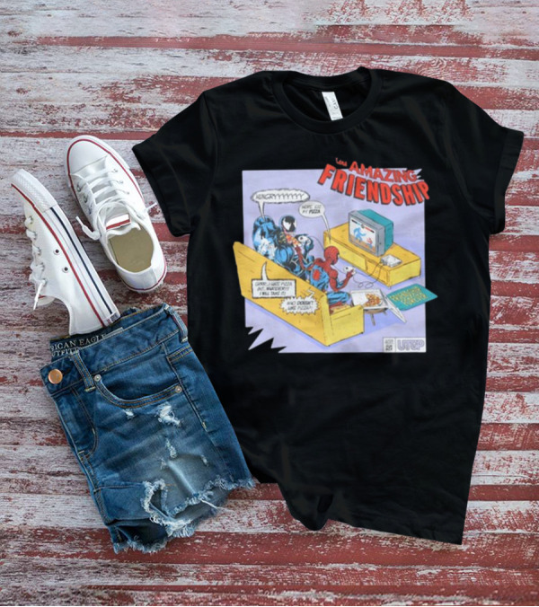 Hungry Pizza Lovers Unite On Couch With Amazing Friendship TV T-Shirt