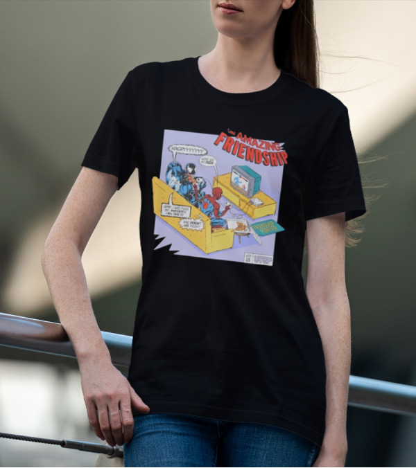 Hungry Pizza Lovers Unite On Couch With Amazing Friendship TV T-Shirt