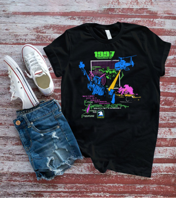 1997 New York City Is A Walled Maximum Security Prison Breaking Out Is Impossible Helicopter Statue Of Liberty Explosion Scene T-Shirt