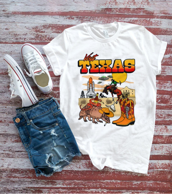 Visit Texas Armadillo Cowboy Boots Space Shuttle UFOs Rodeo Horse Alamo T-Shirt