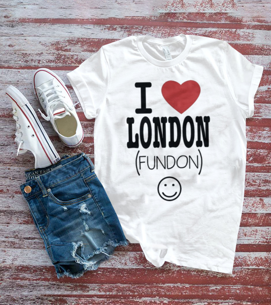 Taylor Swift's I Heart London Fundon Smiley T-Shirt