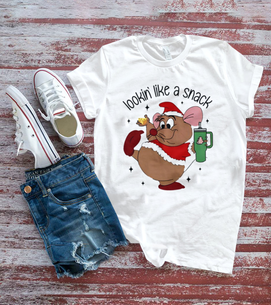 Lookin’ Like A Snack Santa Mouse Holiday Treat T-Shirt