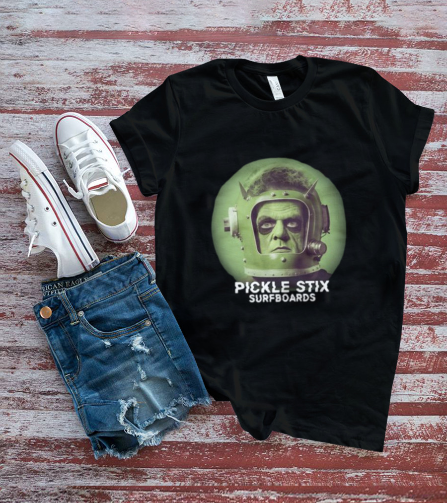 PICKLE STIX SURFBOARDS SPACEMAN HELMET GREEN BACKGROUND T-Shirt