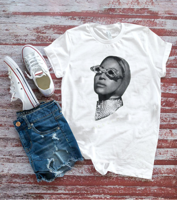 Opulence Rhinestone Glasses And Scarf Glamour T-Shirt