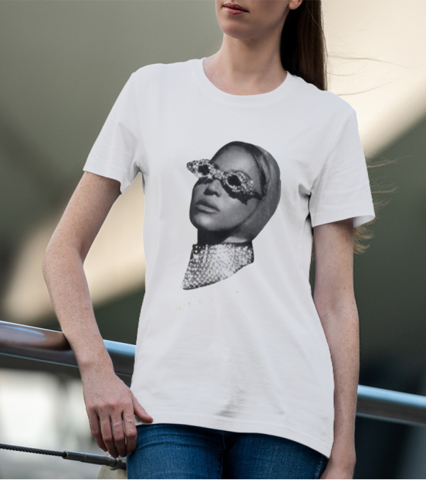 Opulence Rhinestone Glasses And Scarf Glamour T-Shirt