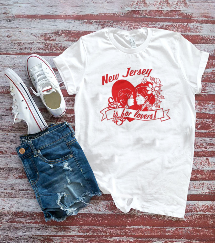 New Jersey Is For Lovers Red Heart Floral Banner T-Shirt