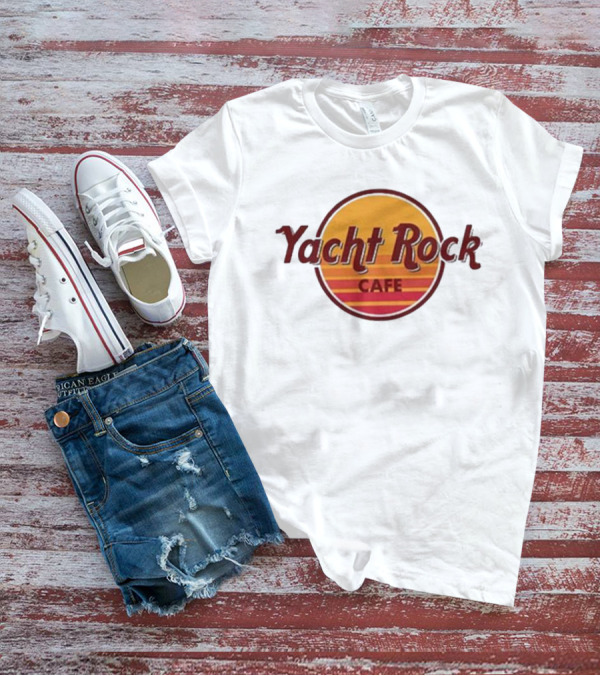 Yacht Rock Cafe Retro Sunset Circle T-Shirt