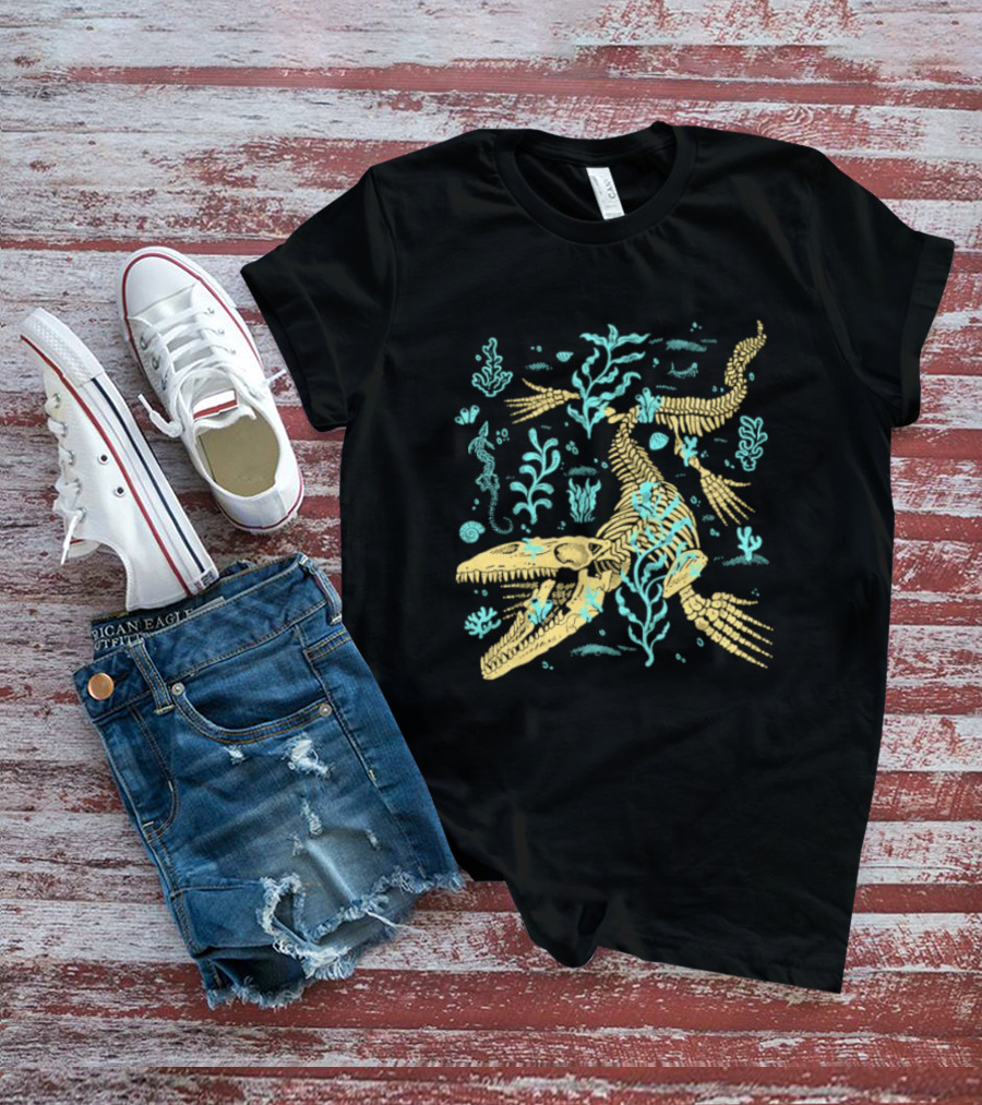 Mosasaurus Fossils Fitas Underwater Skeleton And Seaweed Scene T-Shirt