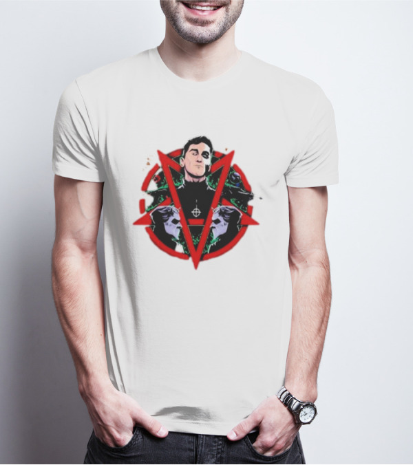 Hawks Remera MVP Vector Triangular Symbol With Mysterious Figure And Crossed Arms T-Shirt