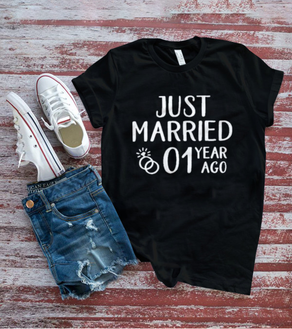 Just Married 01 Year Ago Rings T-Shirt