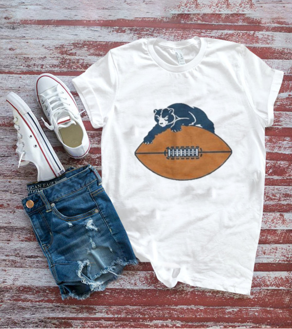 Chicago Bears Vintage Bear And Football Logo 1946 T-Shirt
