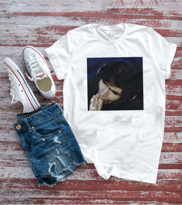 Streamer Damon Fizzy Toe Sucking Image With Headphones T-Shirt