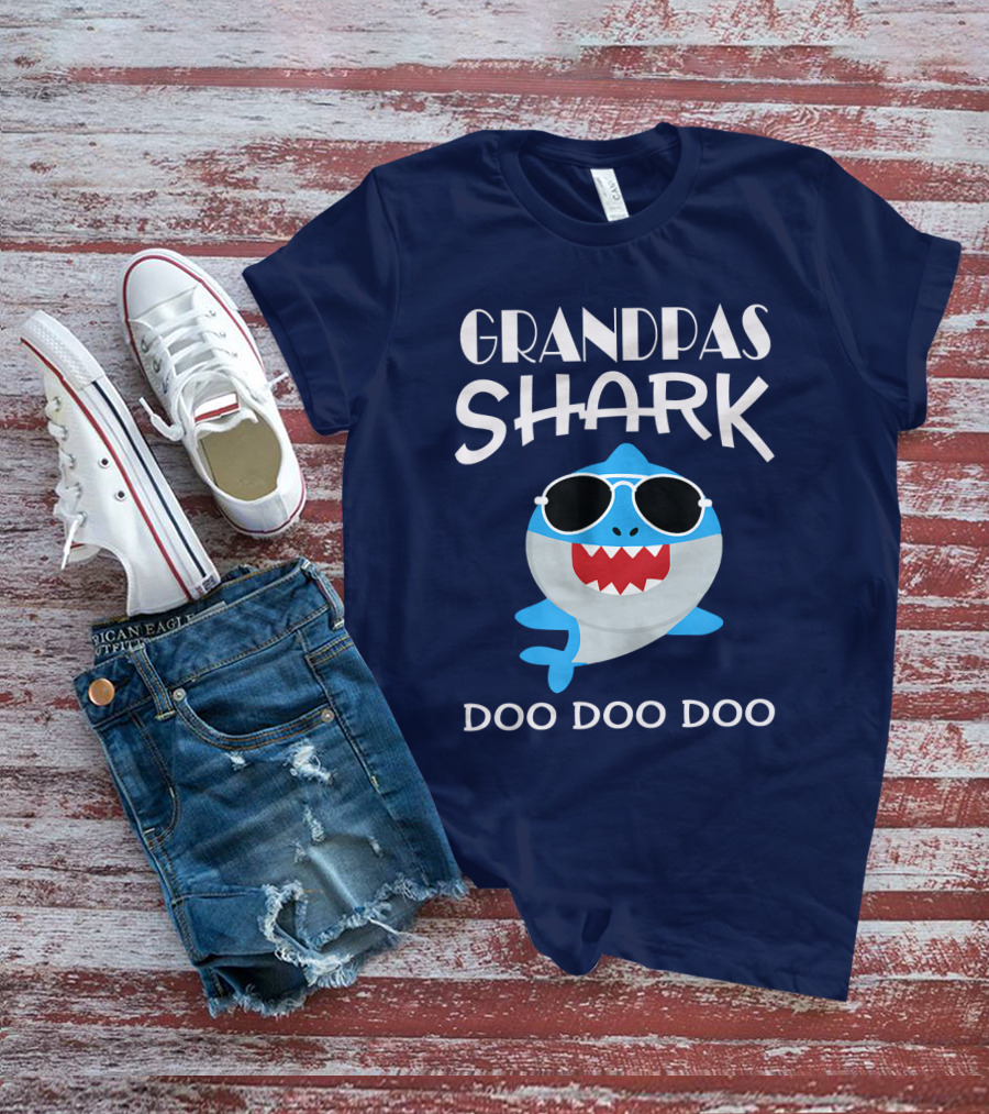 Grandpas Shark Doo Doo Doo Sunglasses Cartoon T-Shirt