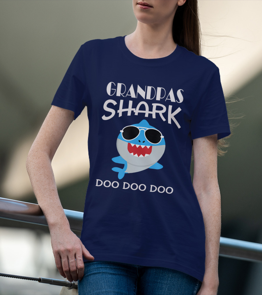 Grandpas Shark Doo Doo Doo Sunglasses Cartoon T-Shirt