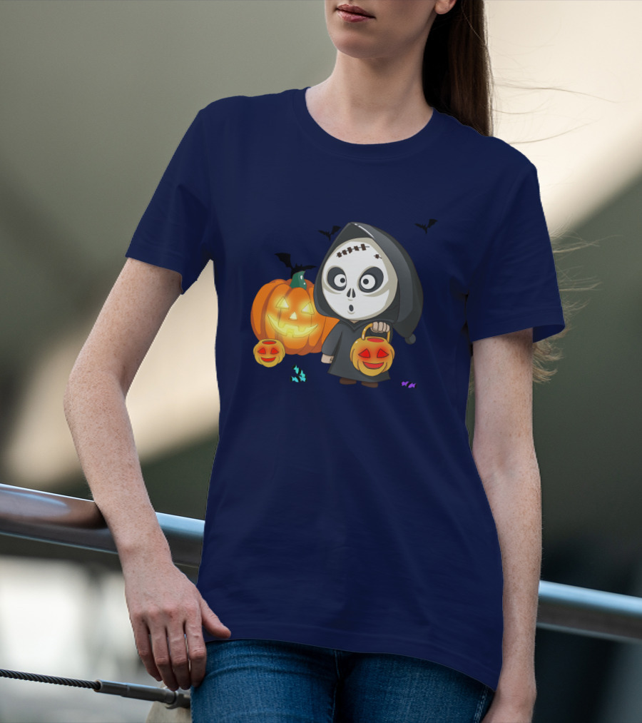 Halloween Makeup Ghost With Pumpkin Lanterns And Bats T-Shirt