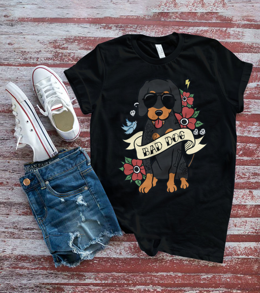 BAD DOG COOL DACHSHUND WITH SUNGLASSES AND TATTOOS SURROUNDED BY FLOWERS AND LIGHTNING T-Shirt