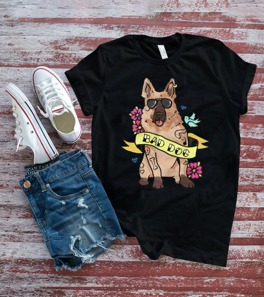 German Shepherd Bad Dog Cool Sunglasses Tattoo Style Flowers And Bird Banner T-Shirt