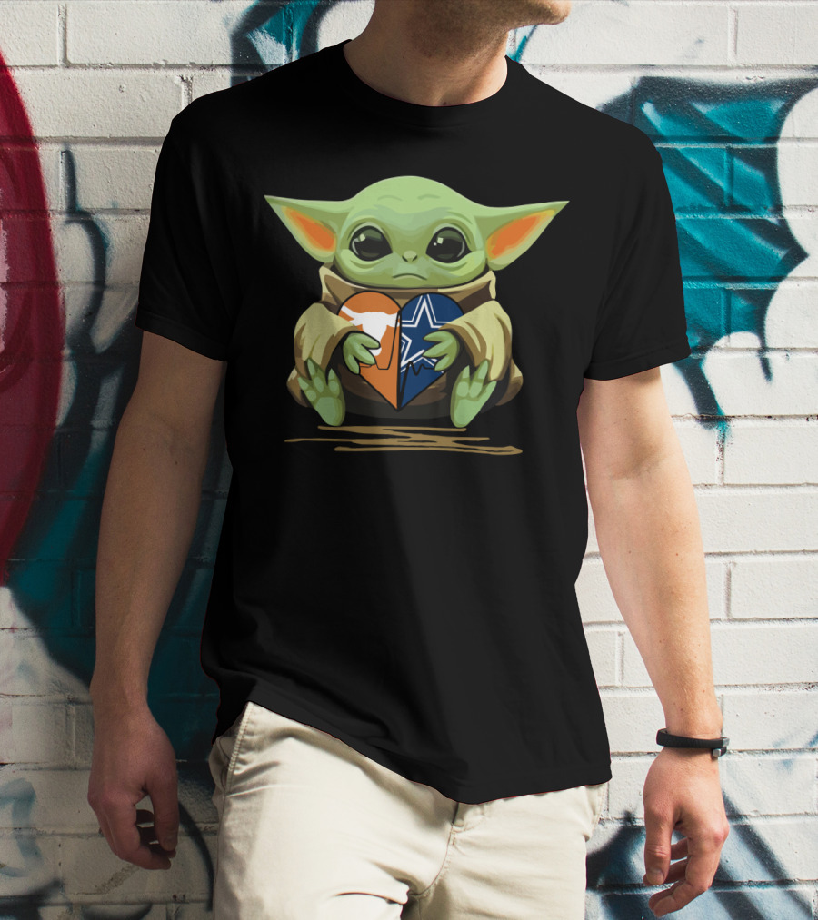 Baby Yoda Holding Texas Longhorns And Dallas Cowboys Heart T-Shirt