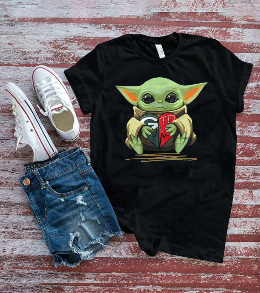 Baby Yoda Heart Green Bay Packers Wisconsin Badgers T-Shirt
