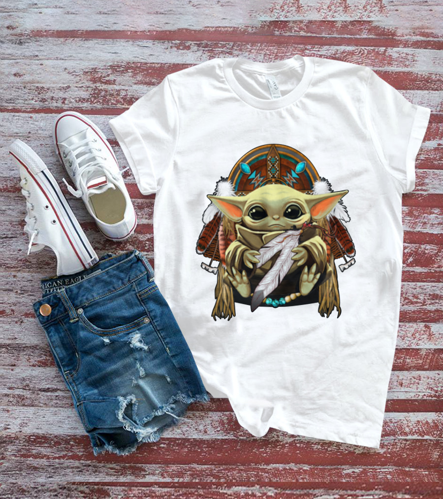 Baby Yoda Native American Headdress Feathers And Beads T-Shirt