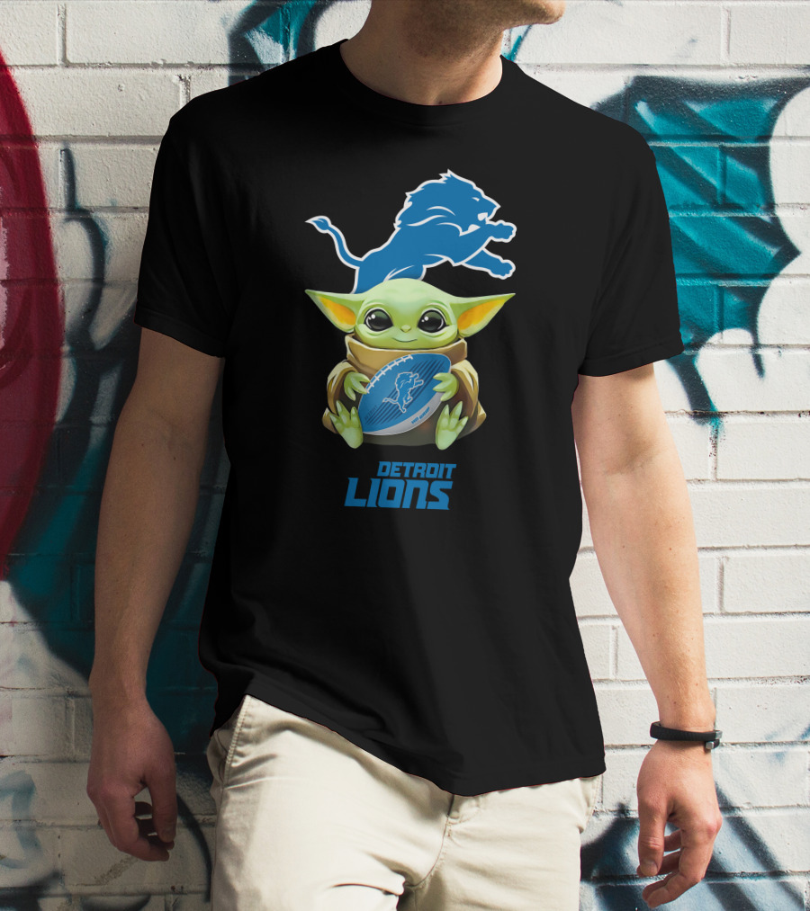 Baby Yoda Hug Detroit Lions Football T-Shirt