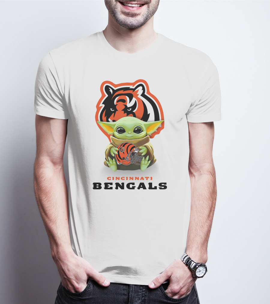 Baby Yoda Cincinnati Bengals Helmet Hug With Tiger T-Shirt