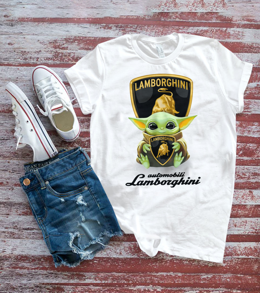 Baby Yoda Hugging Automobili Lamborghini T-Shirt