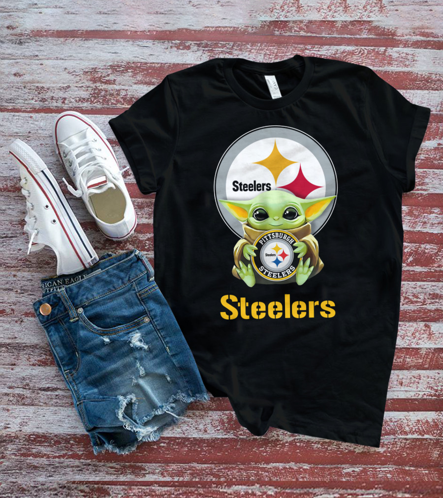 Star Wars Baby Yoda Hug Steelers Pittsburgh Steelers T-Shirt