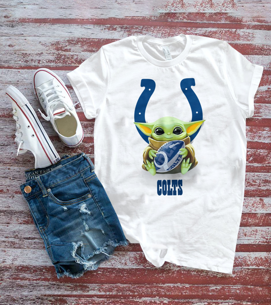 Star Wars Baby Yoda Hug Colts Football Indianapolis Fan Tailgate T-Shirt