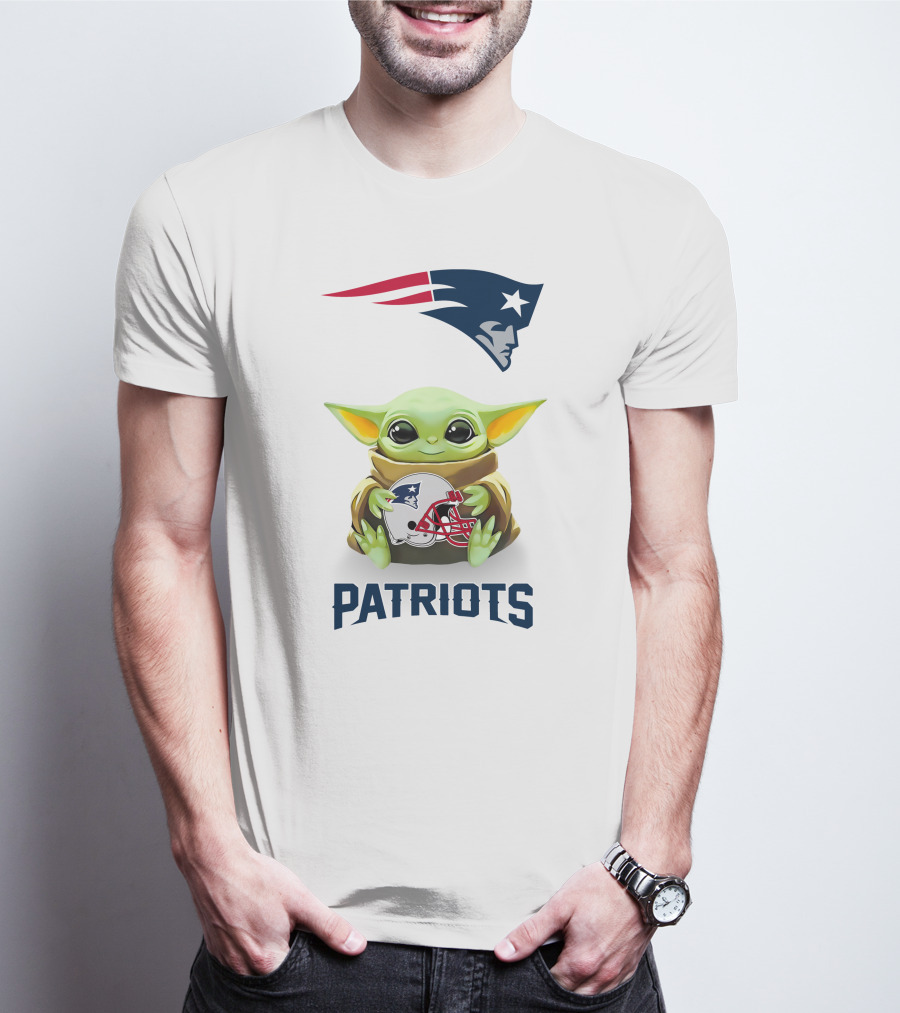Star Wars Baby Yoda Hug New England Patriots Helmet Patriots T-Shirt