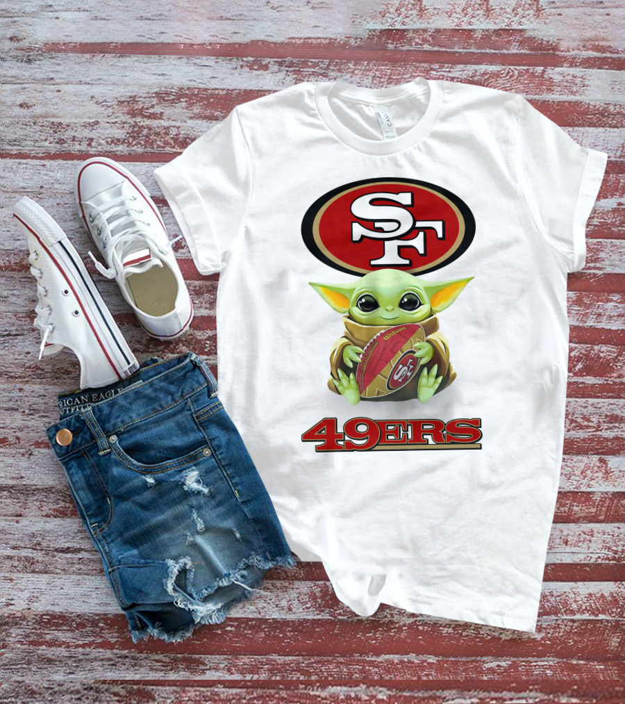 Star Wars Baby Yoda Hugging San Francisco 49ers Football 49ers SF T-Shirt
