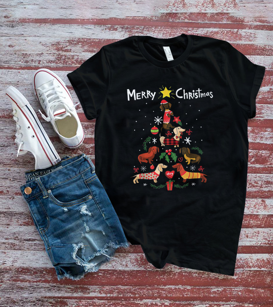 Merry Christmas Funny Dachshund Tree Ornament Decor With Dogs And Presents T-Shirt