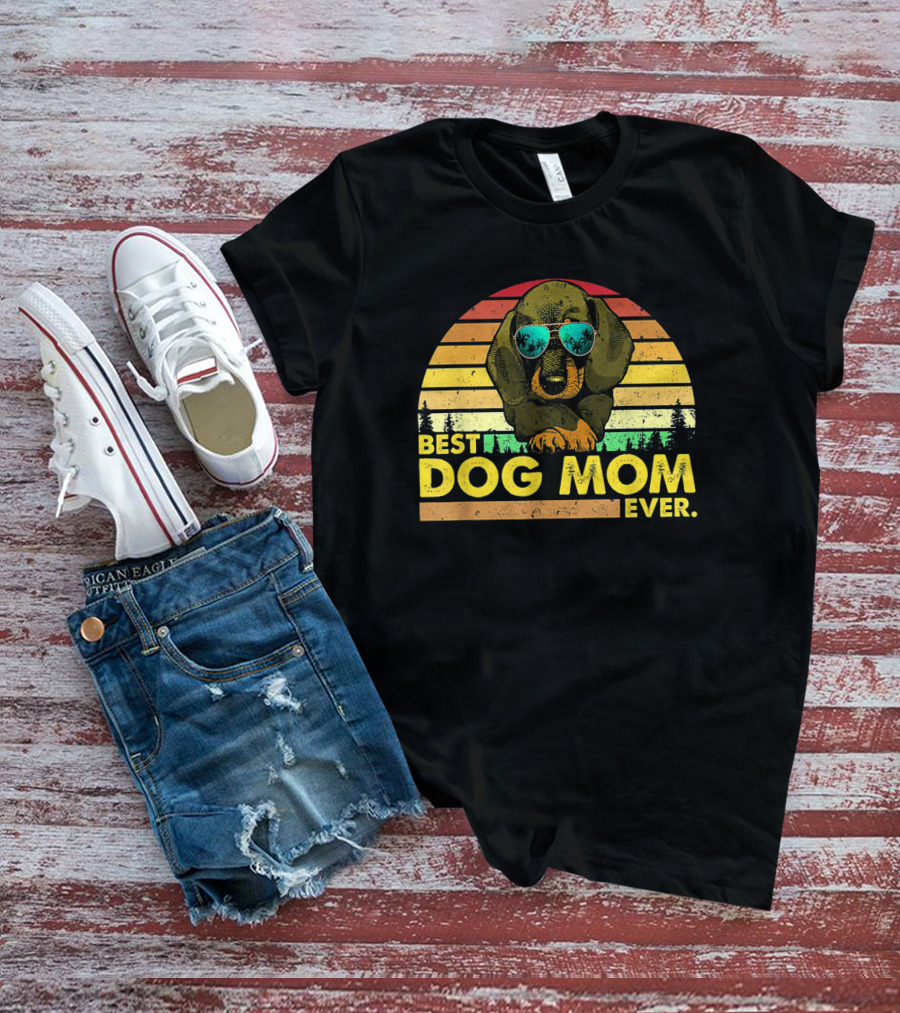 Vintage Best Dog Mom Ever With Dachshund In Retro Sunset T-Shirt