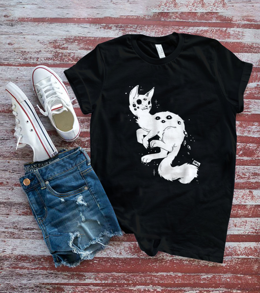 Creepy Cat Multi-Eyed Kawaii Kitty With Stars T-Shirt