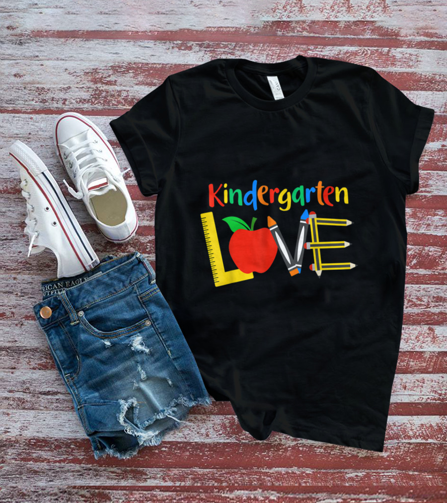 Kindergarten Love Apple Ruler Crayons Pencils T-Shirt