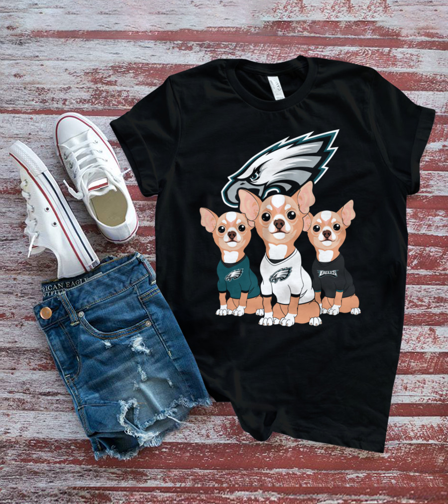 Philadelphia Eagles Chihuahua Trio T-Shirt