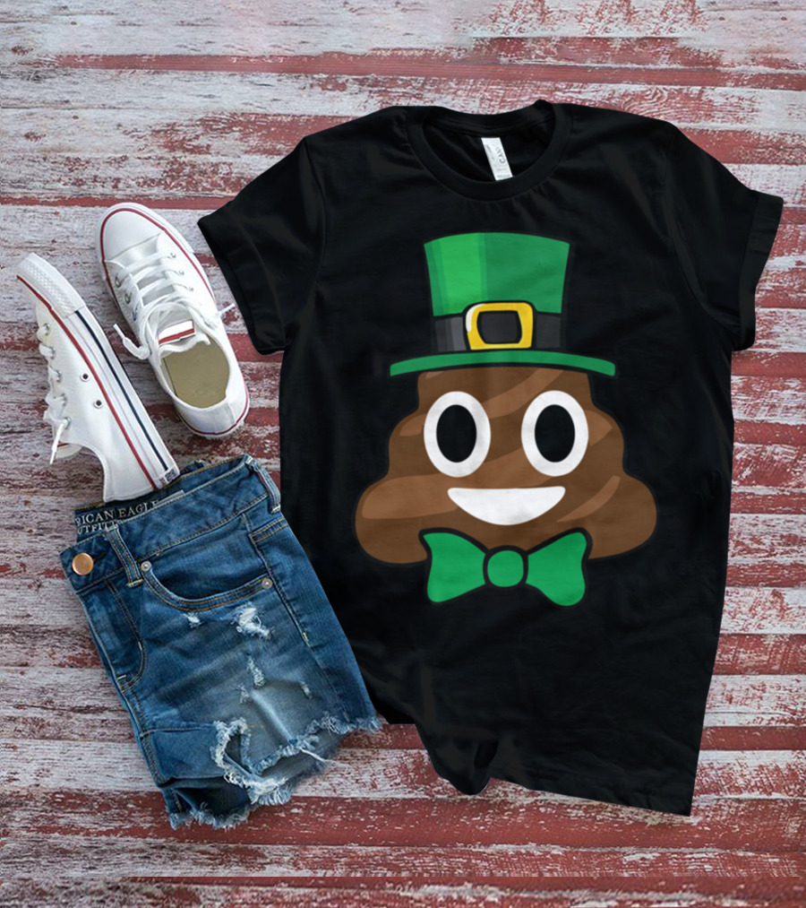 Leprechaun Poop Emoji With Green Bow Tie Funny St Patricks Day T-Shirt