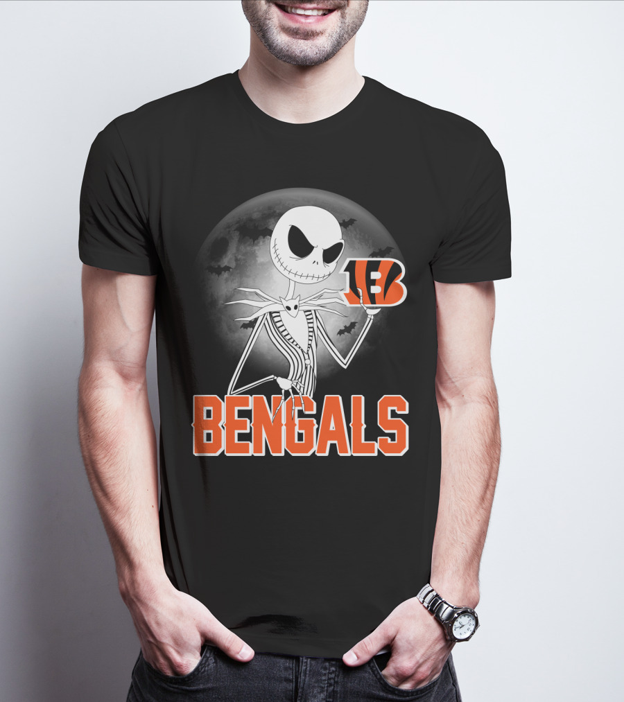 Jack Skellington Holding Cincinnati Bengals Logo Halloween Moon Bats Bengal Tiger B T-Shirt