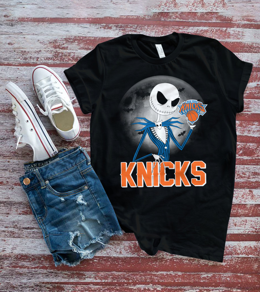 Jack Skellington New York Knicks Halloween Basketball Moon Scene T-Shirt