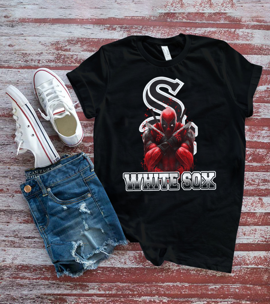 Chicago White Sox Deadpool Crossed Swords T-Shirt