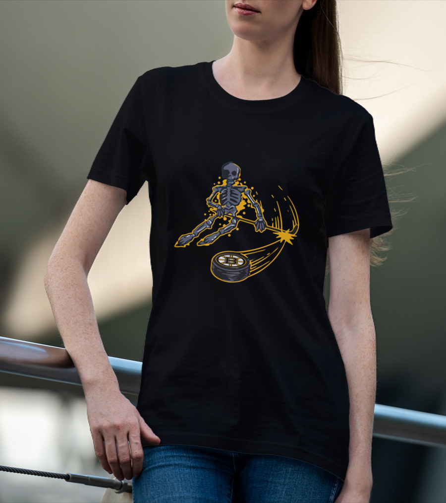 Skeleton Playing Hockey With Boston Bruins Logo For Enthusiastic Fans T-Shirt