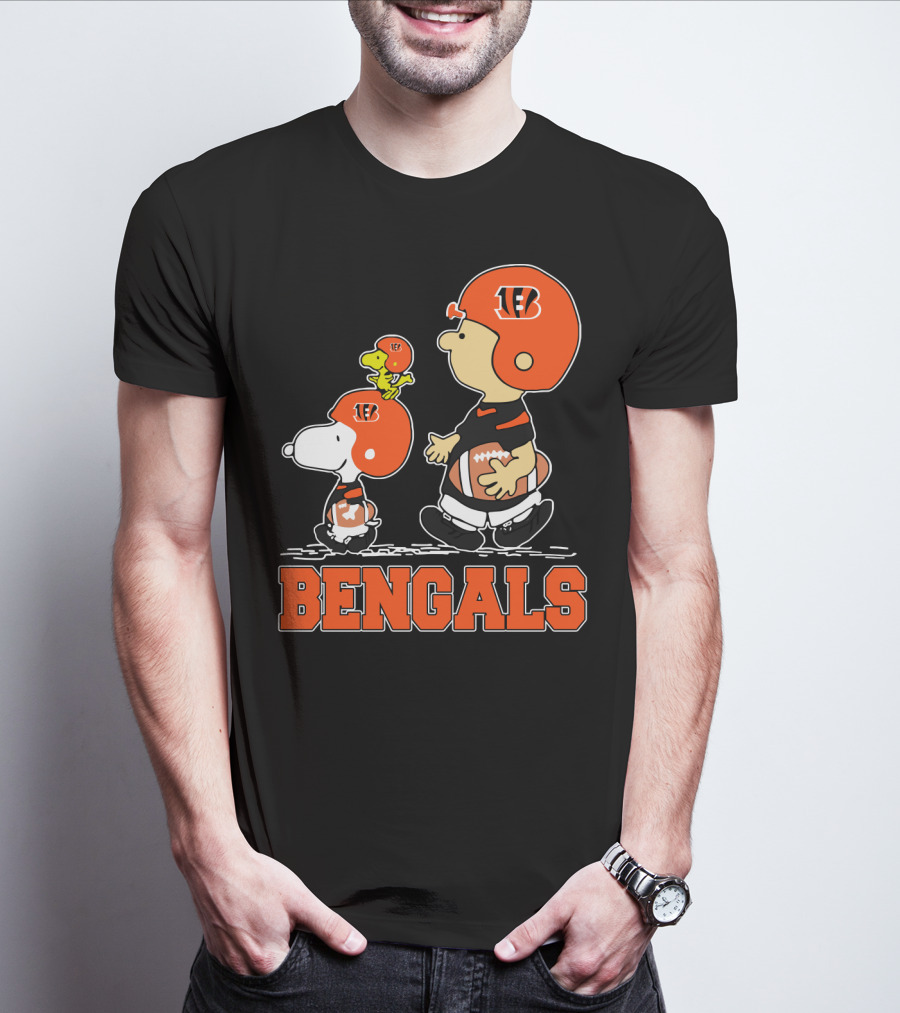 Snoopy Charlie Bengals Football Fans Peanuts Sports Team T-Shirt