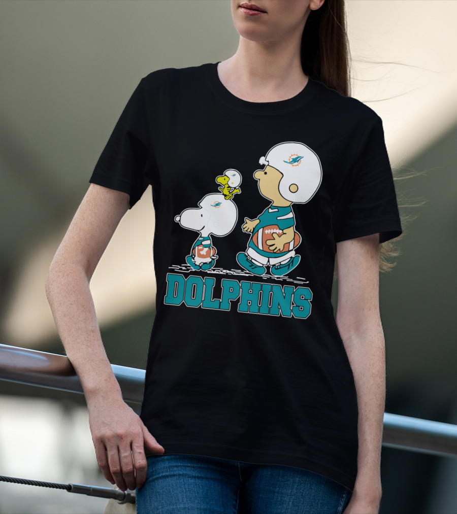 Snoopy Woodstock Charlie Brown Miami Dolphins Football Fans T-Shirt