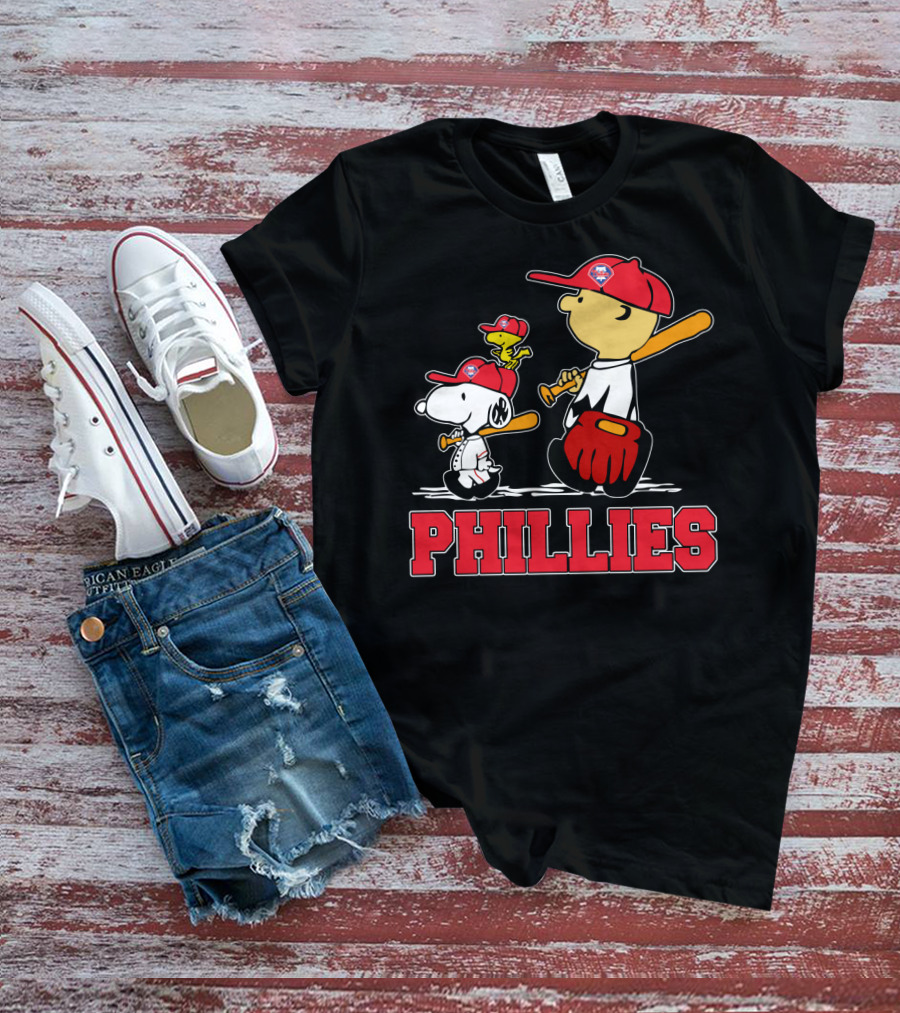 Snoopy Woodstock Phillies Baseball Fans T-Shirt