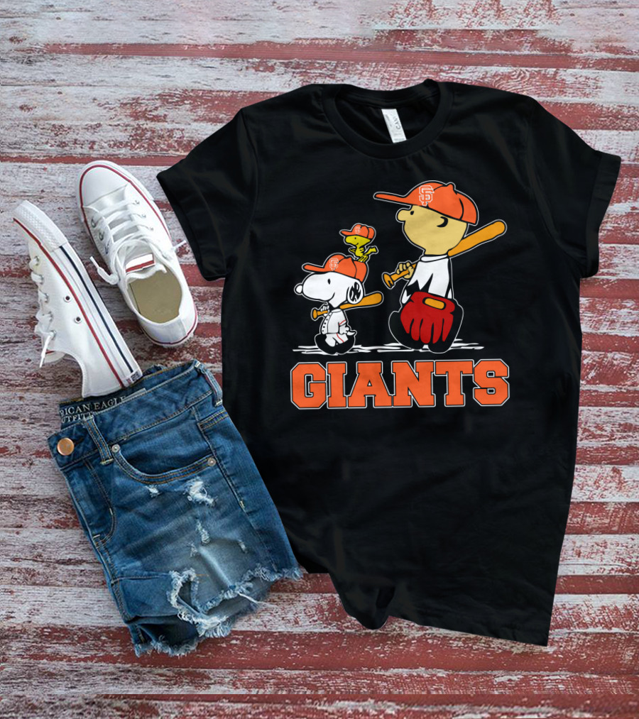 Snoopy Baseball San Francisco Giants Fans Charlie Brown Woodstock T-Shirt