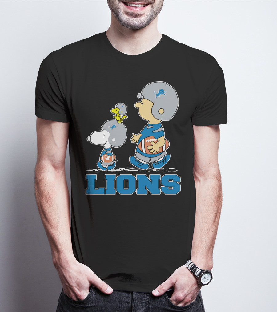 Snoopy And Woodstock With Detroit Lions Football Fans T-Shirt
