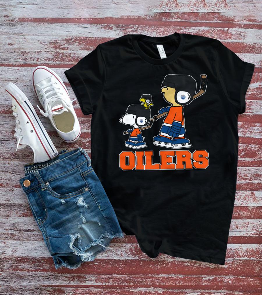 Snoopy Edmonton Oilers Hockey Fans With Woodstock In Skates T-Shirt