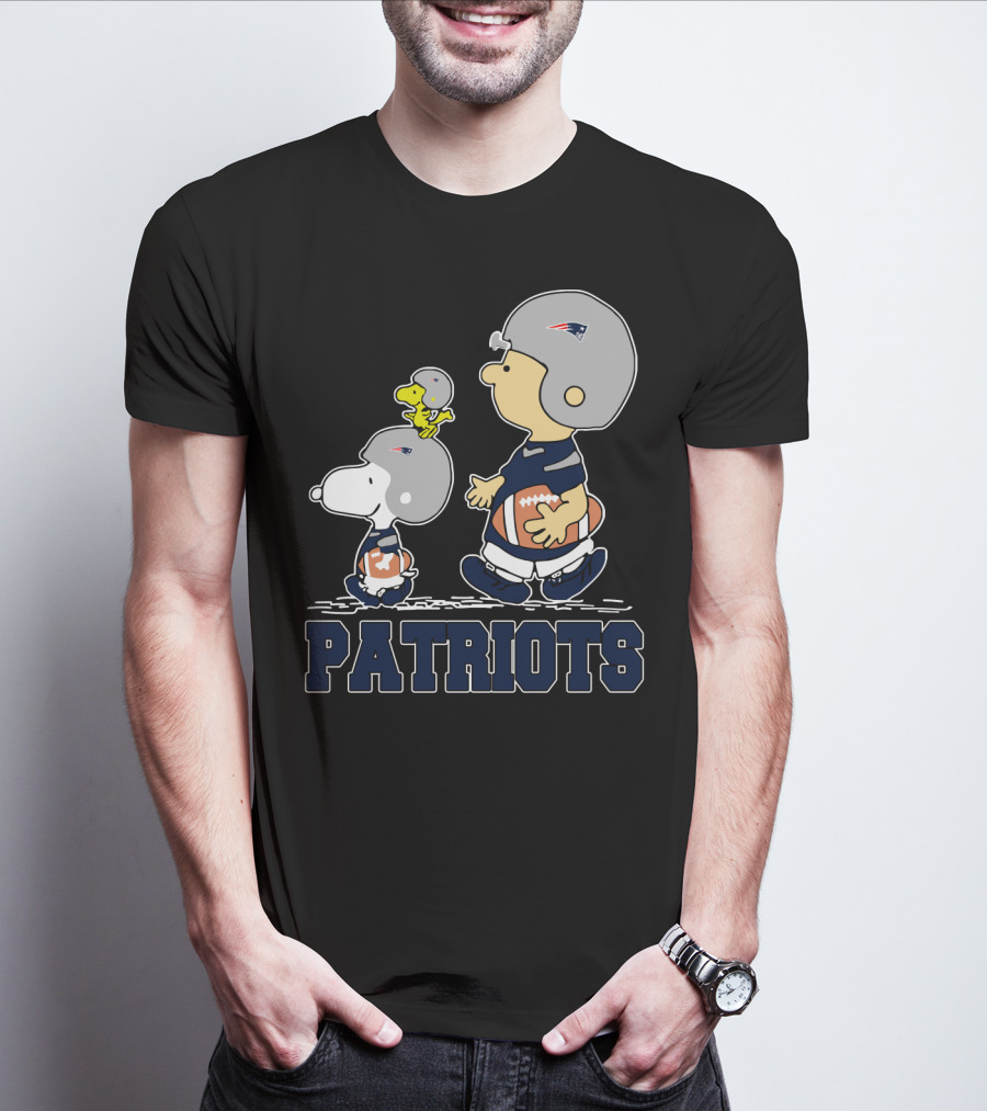 Snoopy And Woodstock With New England Patriots Football Theme T-Shirt